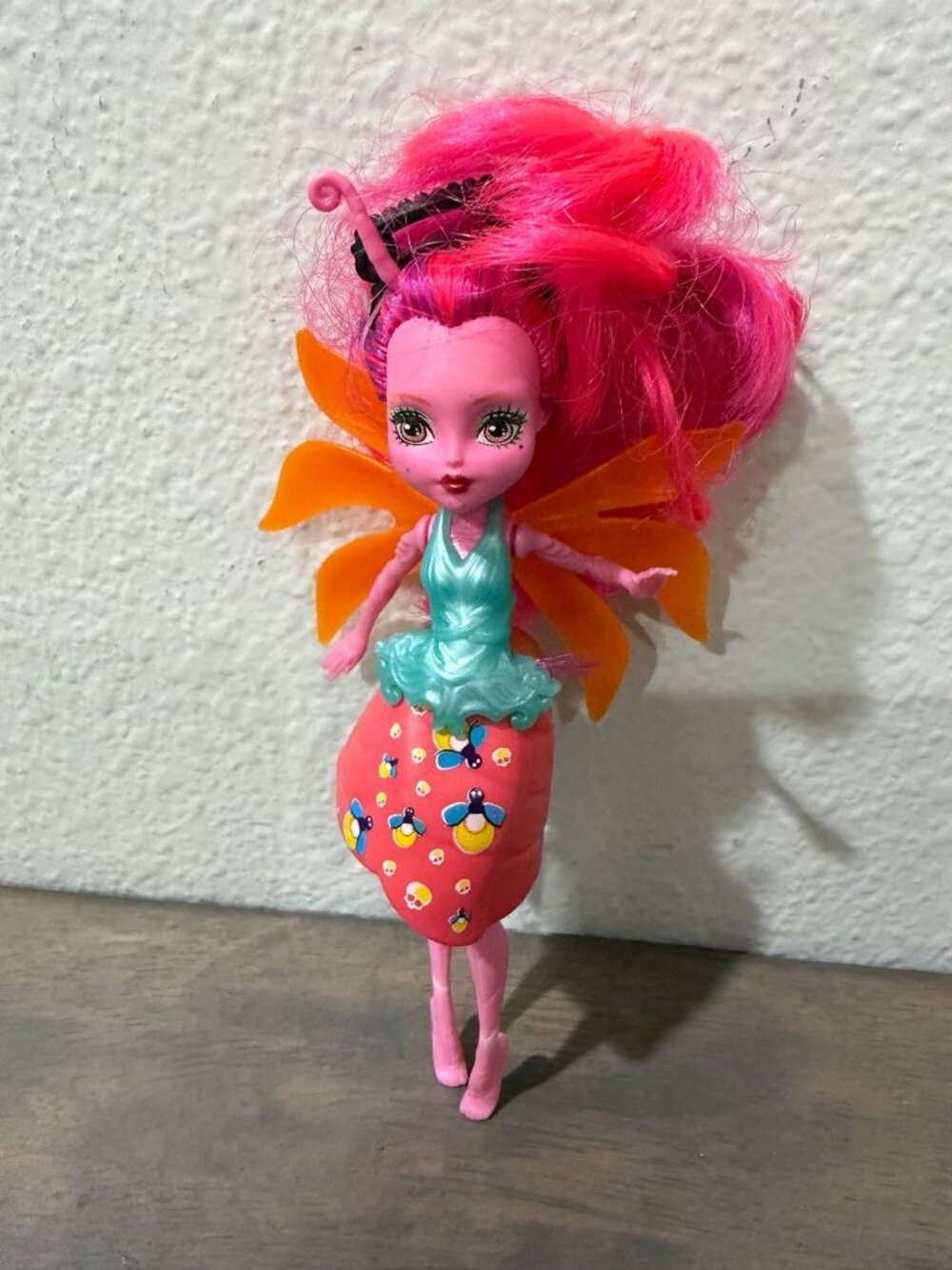Monster High Doll Garden Ghouls Lumina Small 6" Winged Fairy Insect